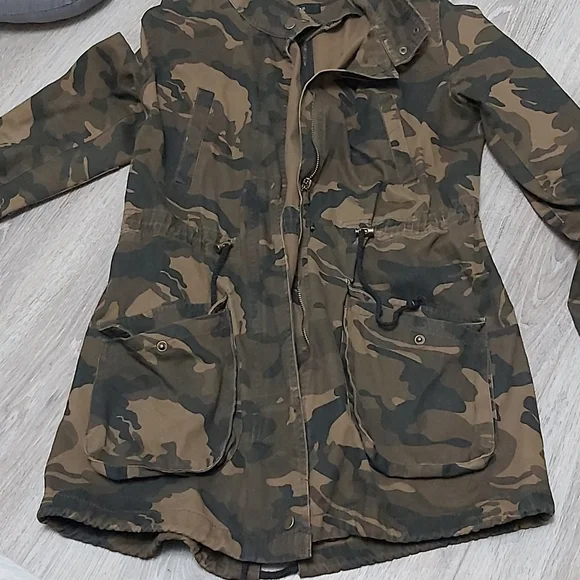 Forever 21 jacket - Picture 4 of 4